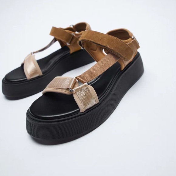 ✅SOLD✅Zara FLAT STRAPPY SANDALS - Picture 7 of 14